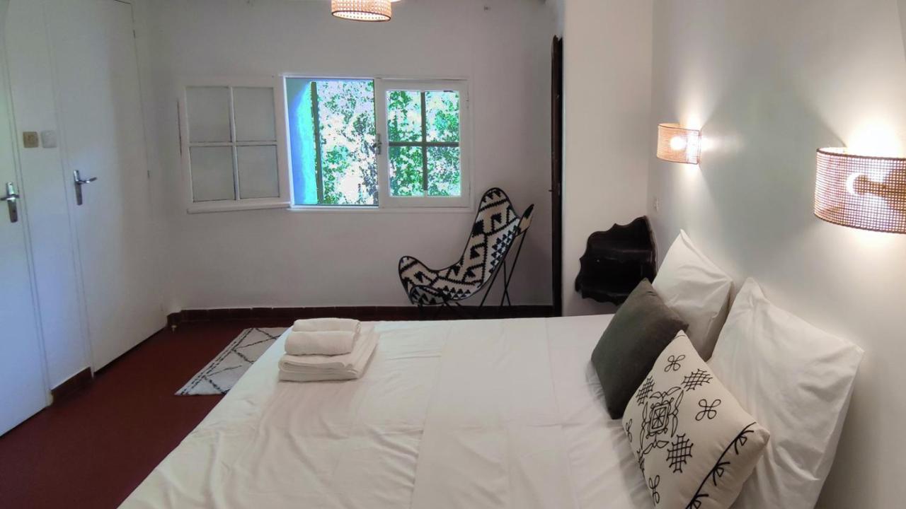 Logis Hotel & Restaurant Du Parc Gémenos Buitenkant foto