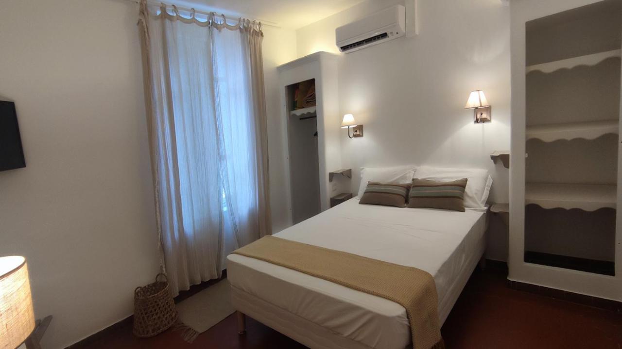 Logis Hotel & Restaurant Du Parc Gémenos Buitenkant foto